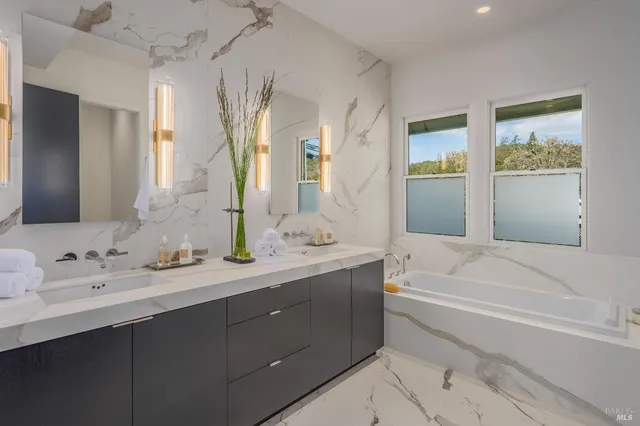 $5,500,000 | 301 1st Street West, Sonoma, CA 95476