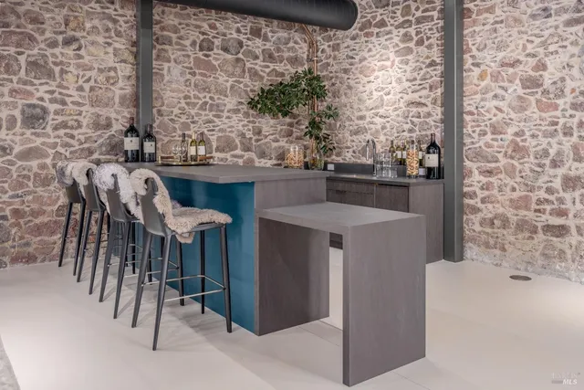 $5,500,000 | 301 1st Street West, Sonoma, CA 95476