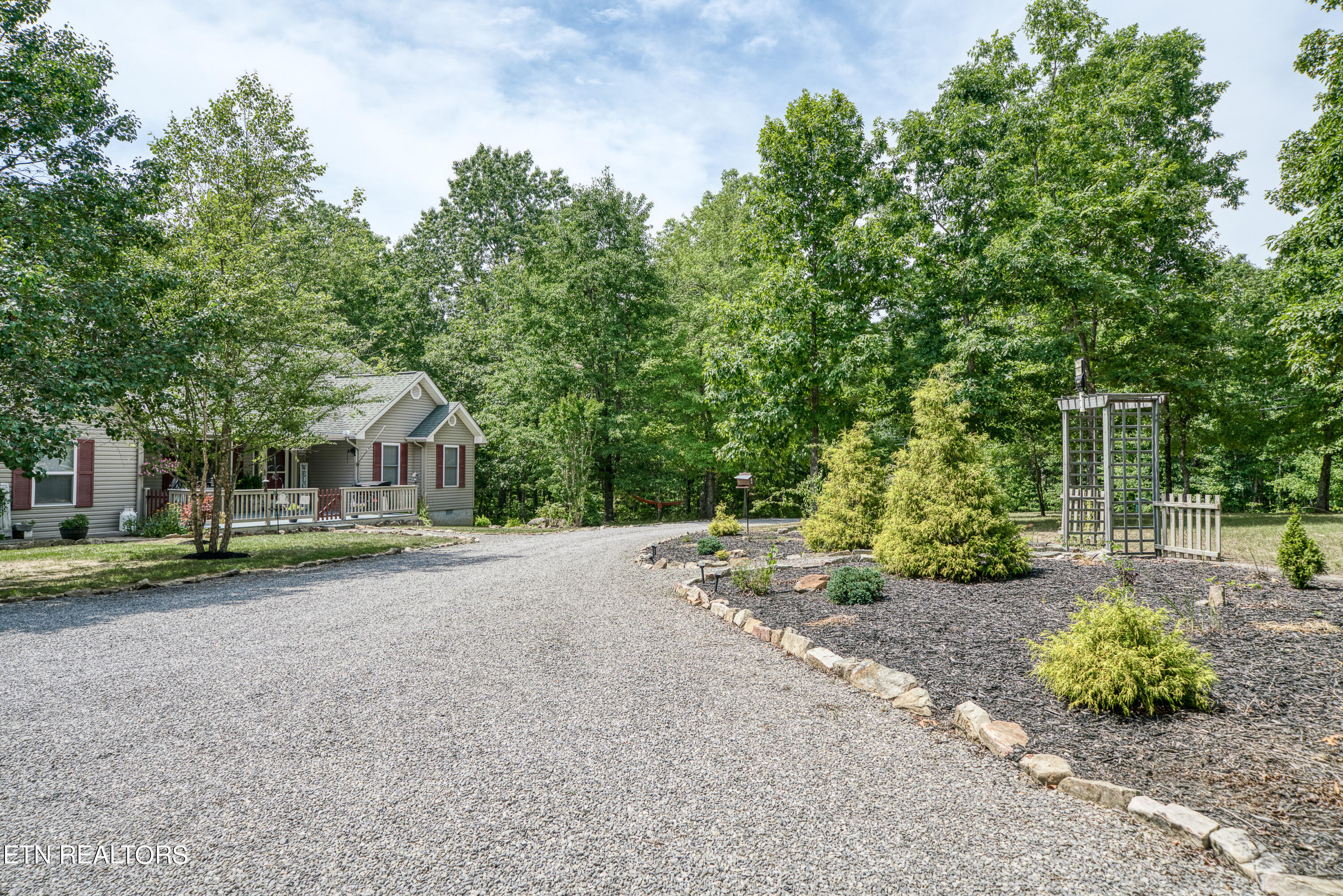 200 Pond Road Monterey, TN 38574 - Photo 11 of 37 D693C251-C5D9-4B19-AE5F-B0FFFB056A21
