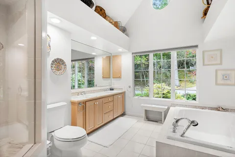 Undisclosed Address, Sag Harbor, NY 11963