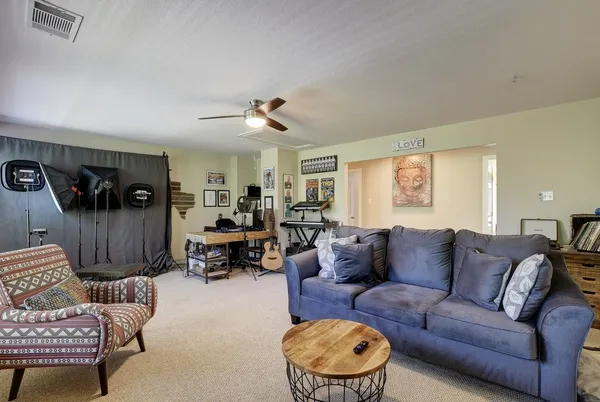 $2,050 | 11101 Lost Maples Trail, Austin, TX 78748