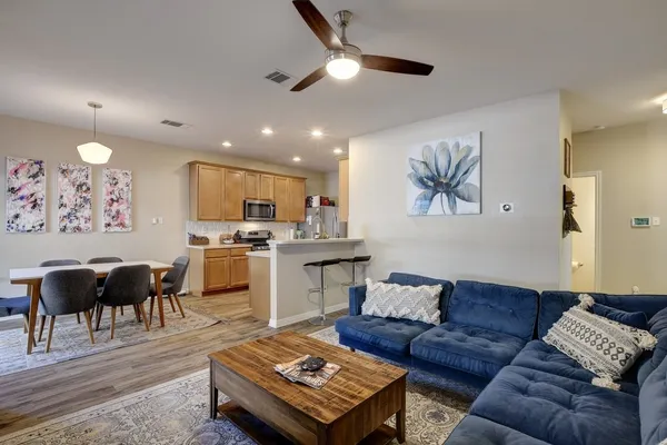 $2,050 | 11101 Lost Maples Trail, Austin, TX 78748