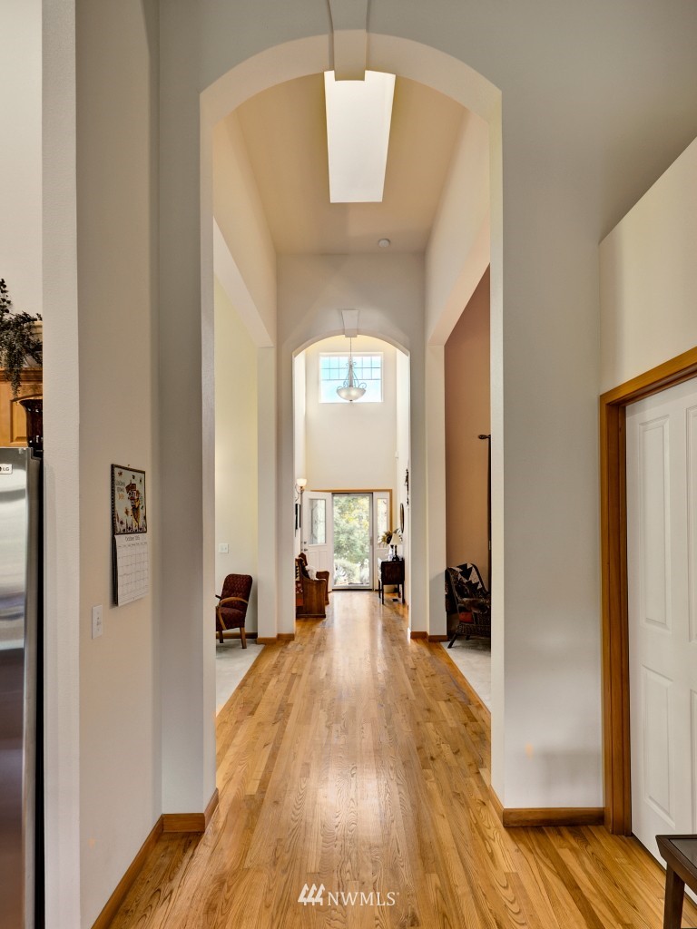 20 East Soderberg Road Allyn, WA 98524 - Photo 2 of 25 Gallery Image 2