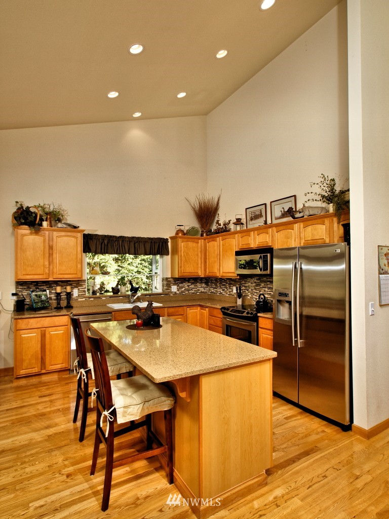 20 East Soderberg Road Allyn, WA 98524 - Photo 6 of 25 Gallery Image 6