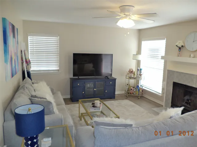 $139,000 | 2402 Sycamore Avenue, Unit B2, Huntsville, TX 77340