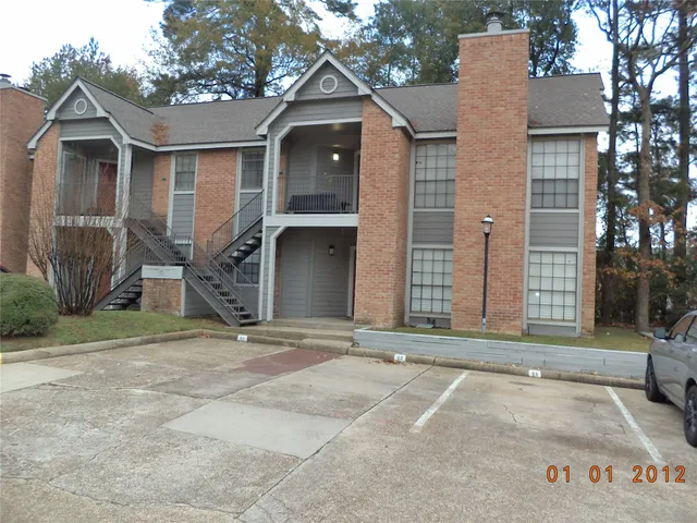 $139,000 | 2402 Sycamore Avenue, Unit B2, Huntsville, TX 77340