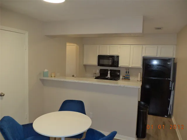 $139,000 | 2402 Sycamore Avenue, Unit B2, Huntsville, TX 77340