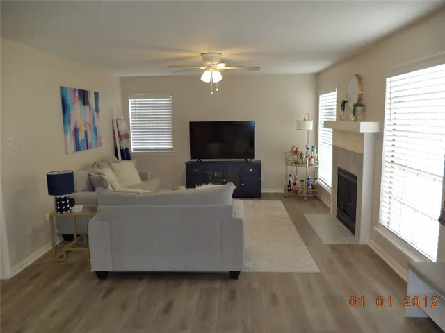 $139,000 | 2402 Sycamore Avenue, Unit B2, Huntsville, TX 77340