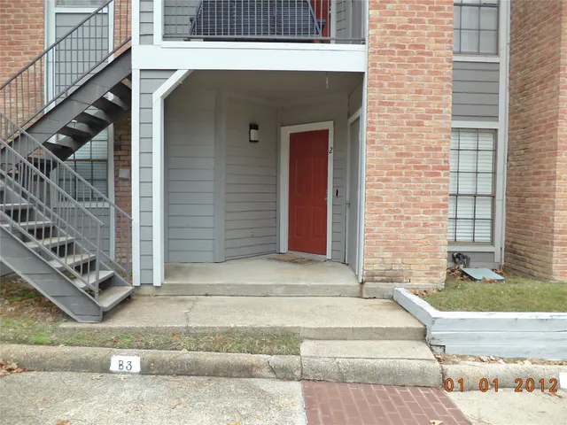 $139,000 | 2402 Sycamore Avenue, Unit B2, Huntsville, TX 77340