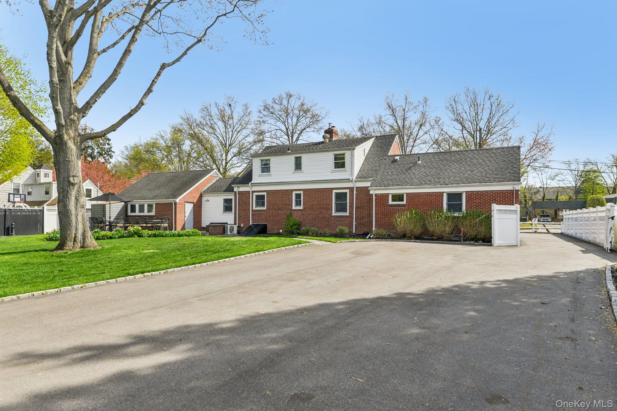 1 Huntington Bay Road Huntington, NY 11743 - Photo 39 of 49