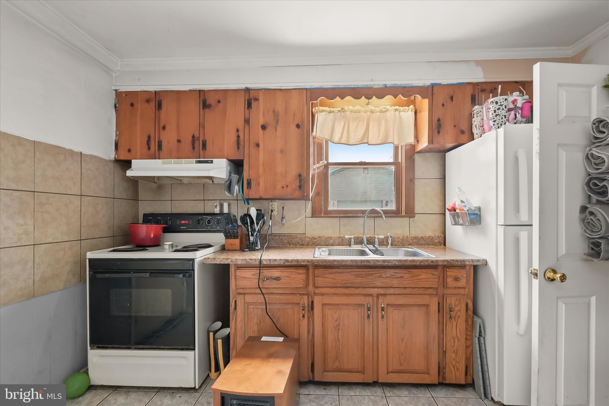 212 Terrace Street Hancock, MD 21750 - Photo 15 of 67 Unit 212 Kitchen