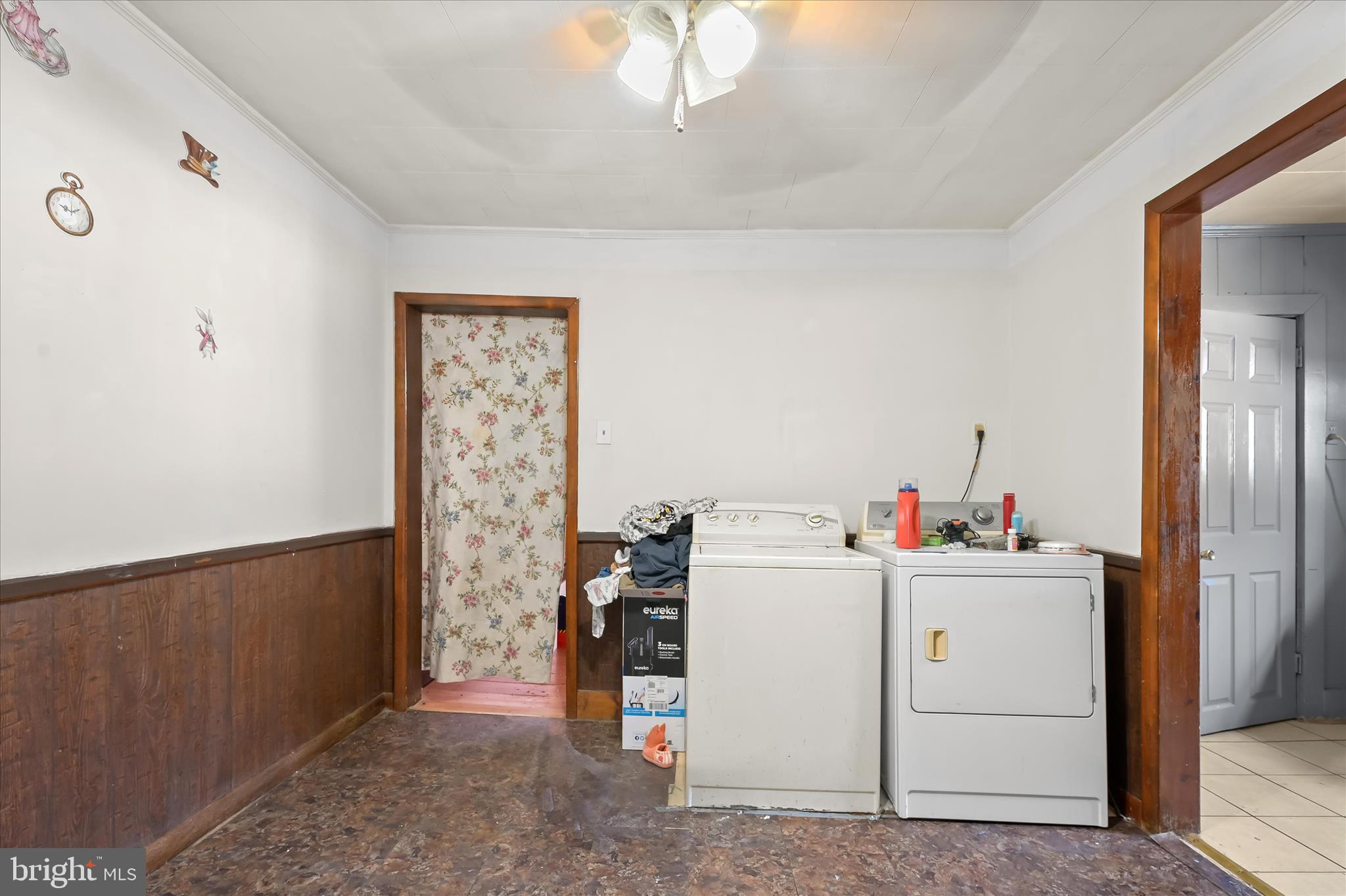 212 Terrace Street Hancock, MD 21750 - Photo 23 of 67 Unit 210 Laundry