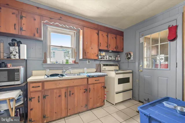 $185,000 | 212 Terrace Street, Hancock, MD 21750