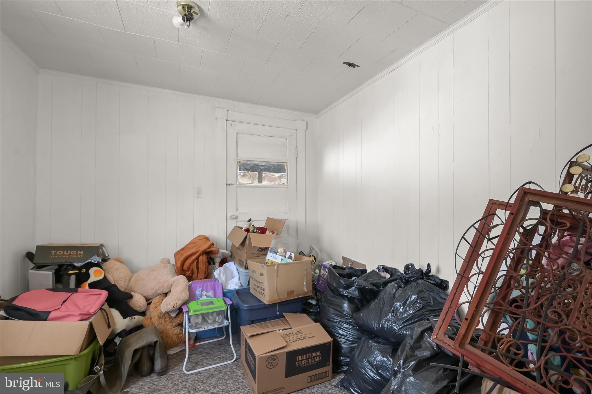 212 Terrace Street Hancock, MD 21750 - Photo 26 of 67 Unit 210 Bedroom 2