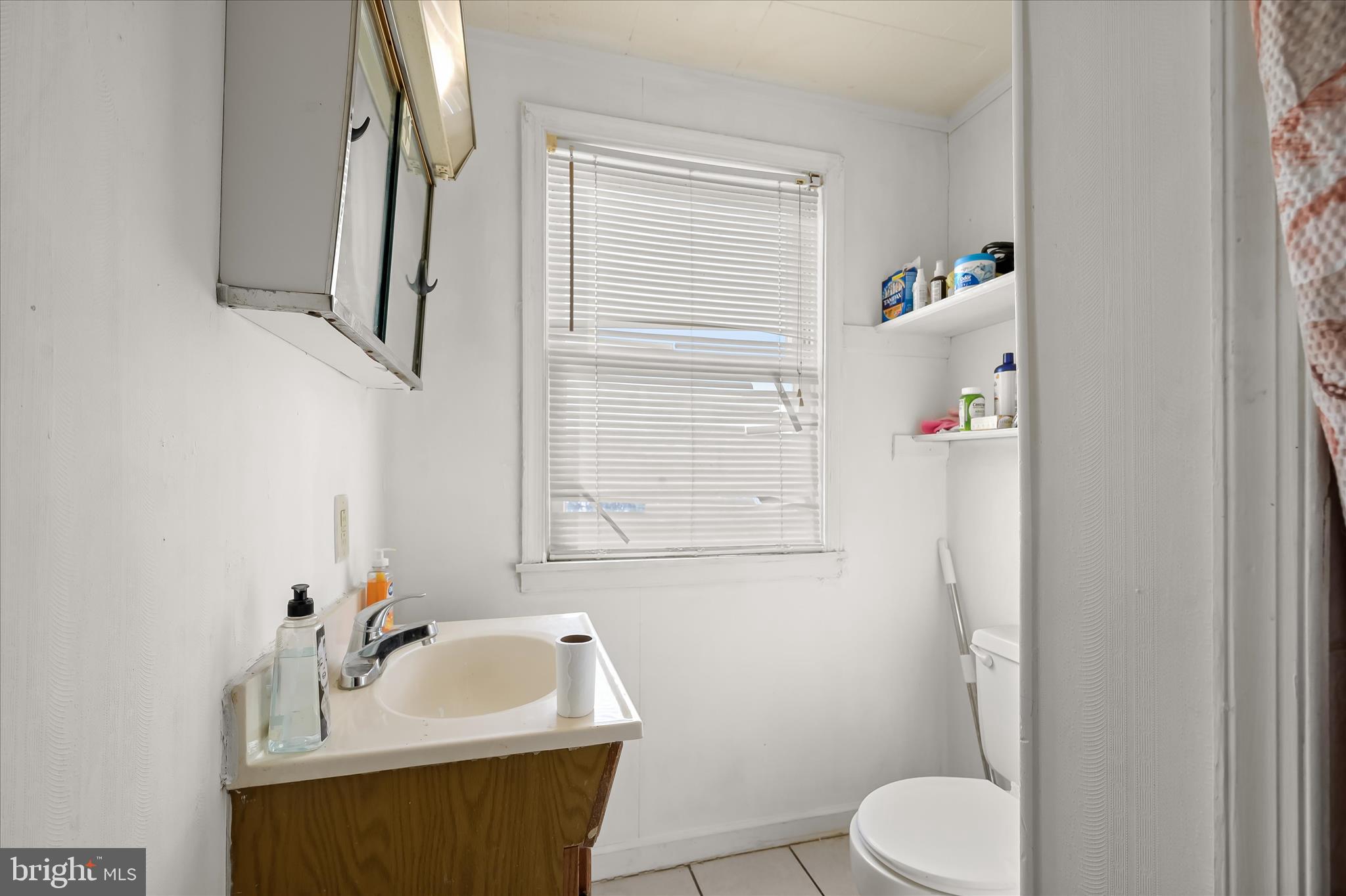 212 Terrace Street Hancock, MD 21750 - Photo 28 of 67 Unit 210 Full Bath