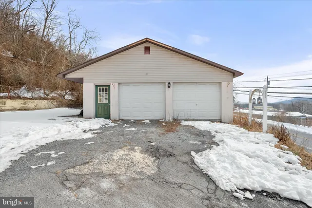 $185,000 | 212 Terrace Street, Hancock, MD 21750