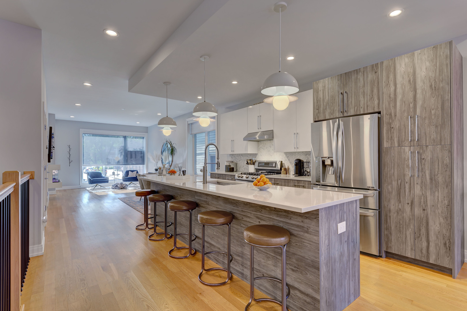 1631 South Carpenter Street, Unit 1 Chicago, IL 60608 - Photo 12 of 34