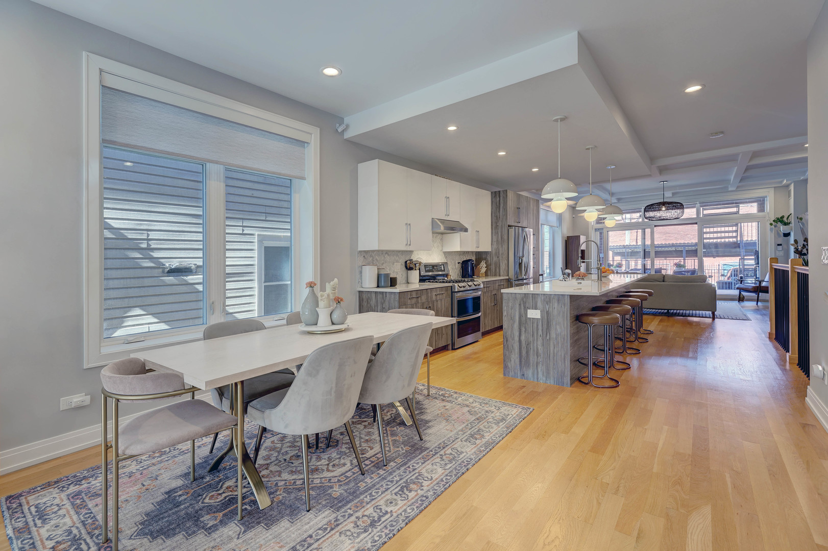 1631 South Carpenter Street, Unit 1 Chicago, IL 60608 - Photo 8 of 34