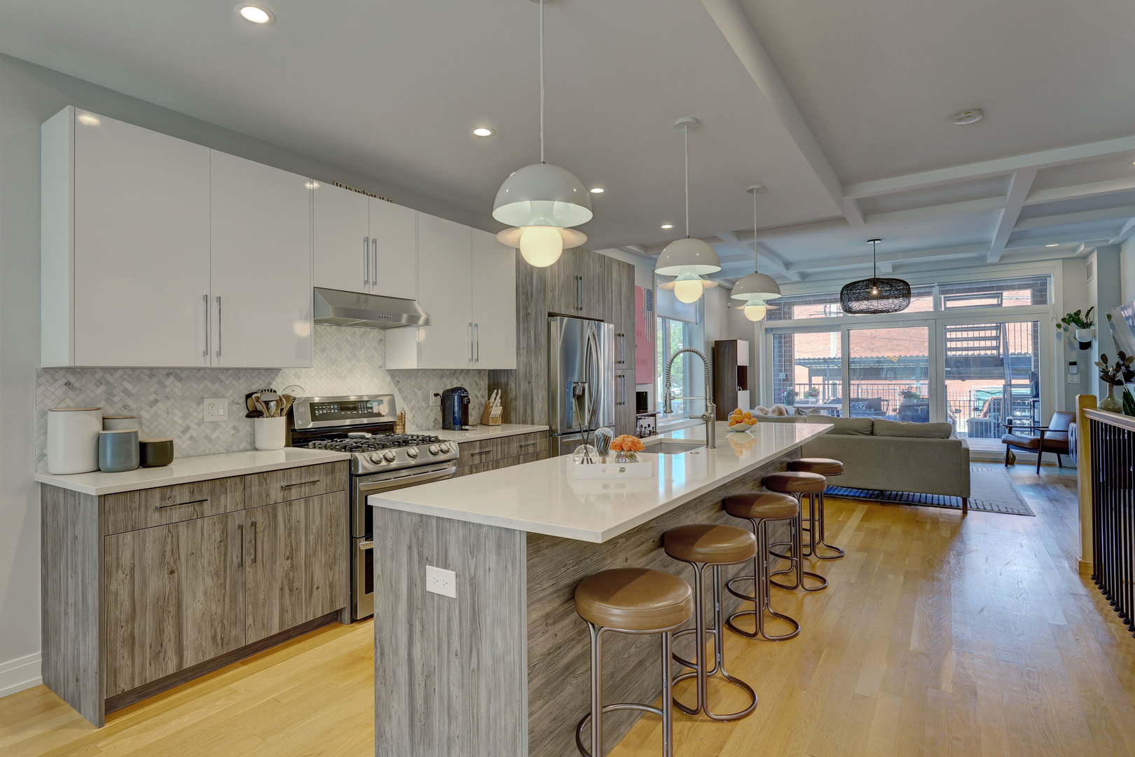 1631 South Carpenter Street, Unit 1 Chicago, IL 60608 - Photo 9 of 34