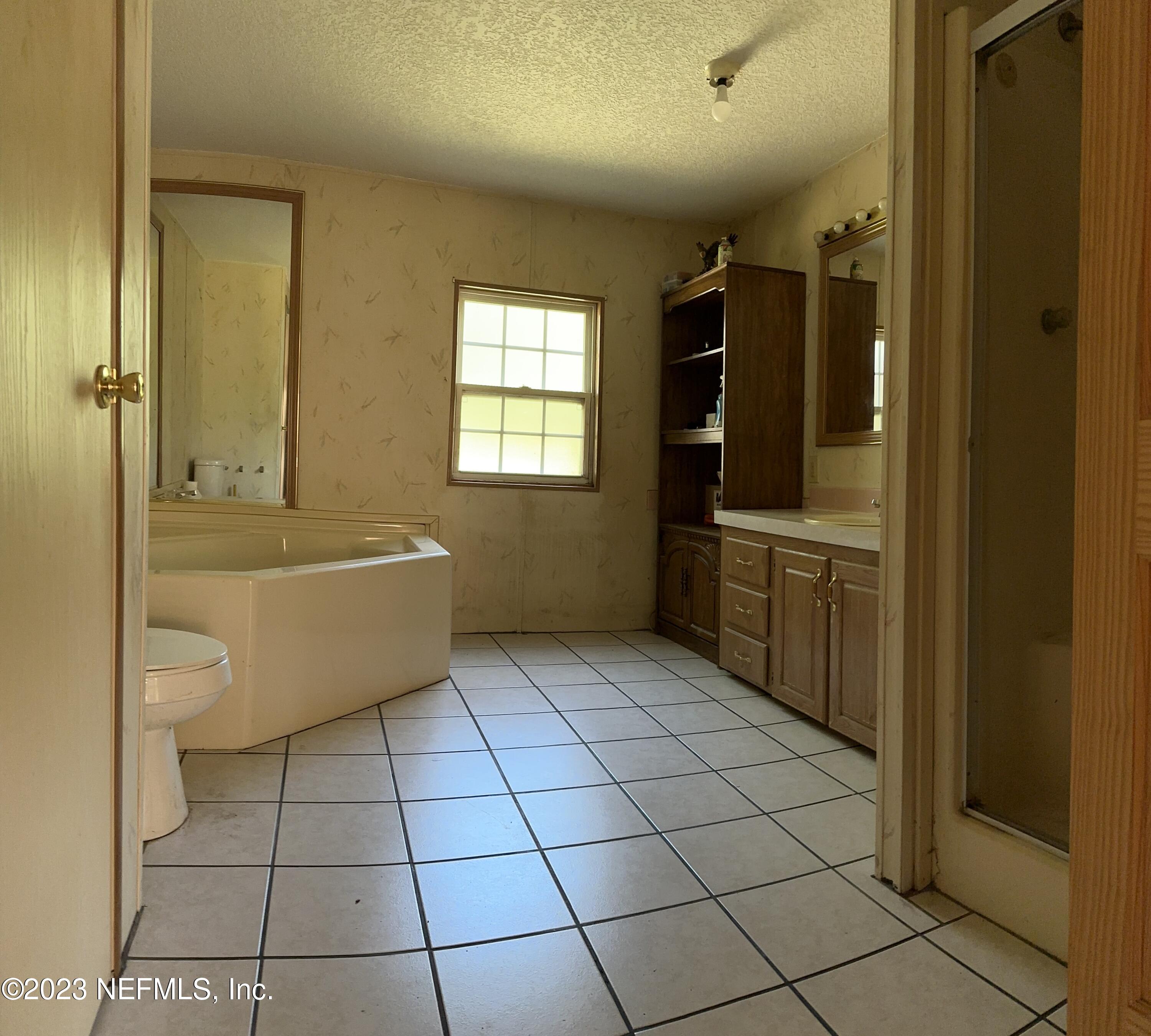 85713 Kirkland Road Yulee, FL 32097 - Photo 22 of 23 Master Bath