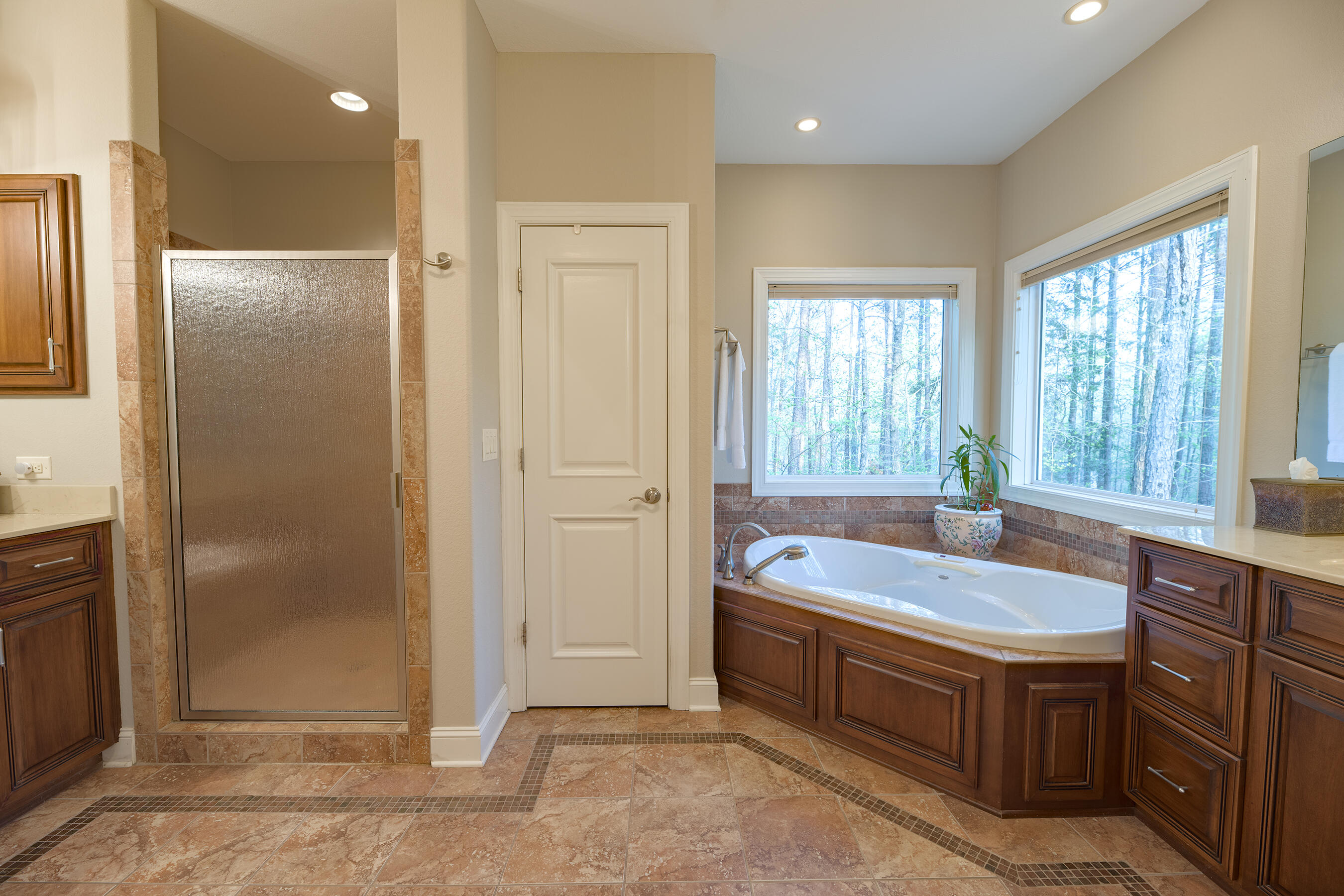 214 Holly Lane McCormick, SC 29835 - Photo 17 of 36 214Holly PrimaryBathroom 2