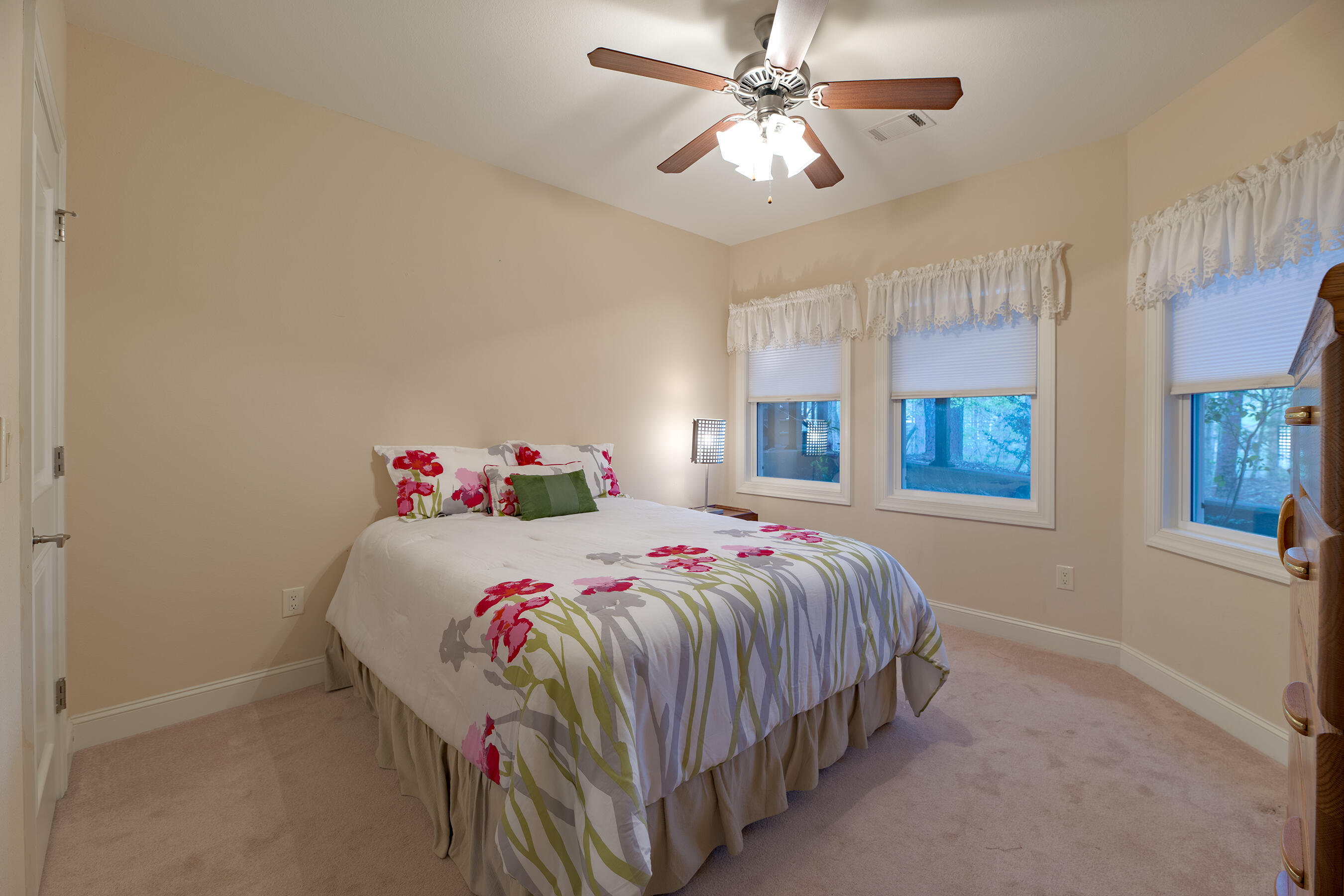 214 Holly Lane McCormick, SC 29835 - Photo 27 of 36 Basement Bedroom 1