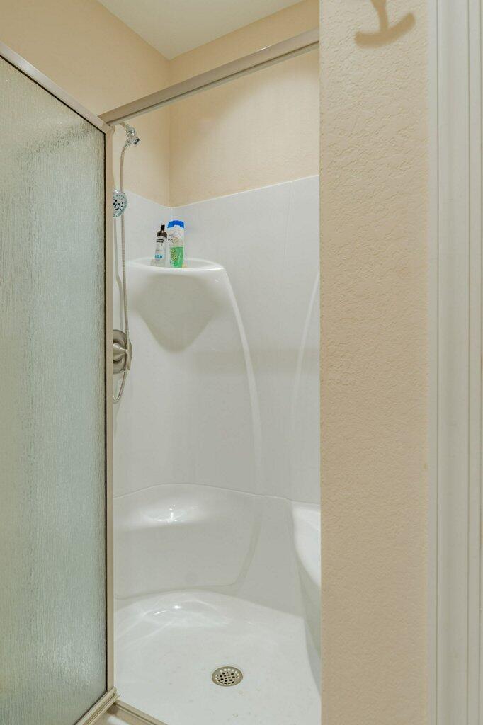 214 Holly Lane McCormick, SC 29835 - Photo 33 of 36 Shower