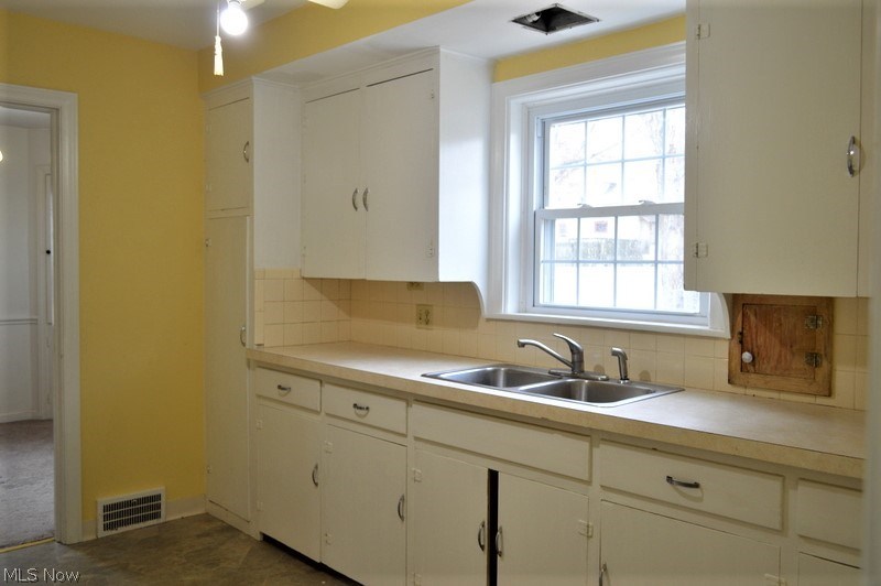 1084 Berwin Street Akron, OH 44310 - Photo 5 of 20 Gallery Image 5