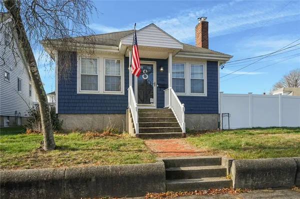 $408,000 | 496 Daggett Avenue, Pawtucket, RI 02861
