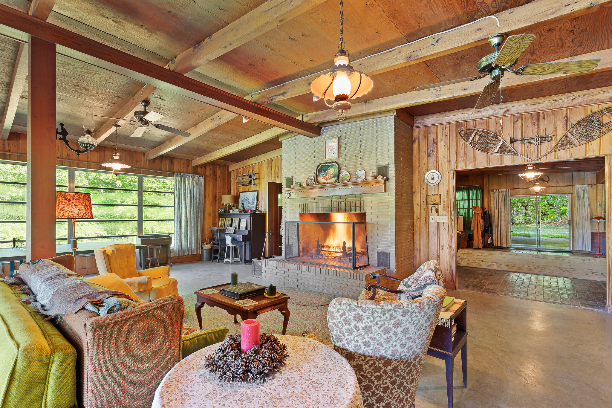 692 Crow Gap Road Chickamauga, GA 30707 - Photo 10 of 41 Living Room