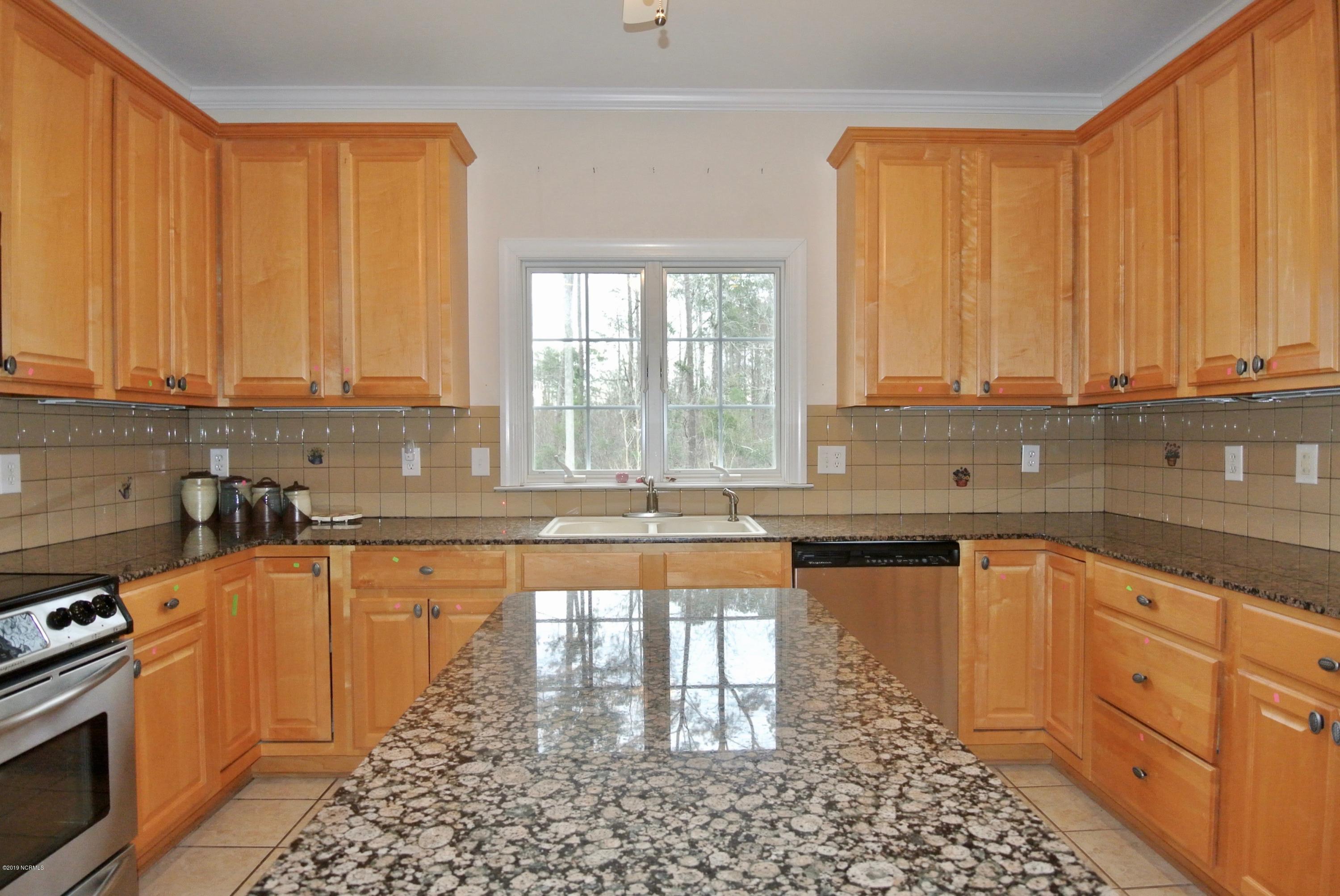 3508 Old Airport Road New Bern, NC 28562 - Photo 23 of 63 DSC_9302