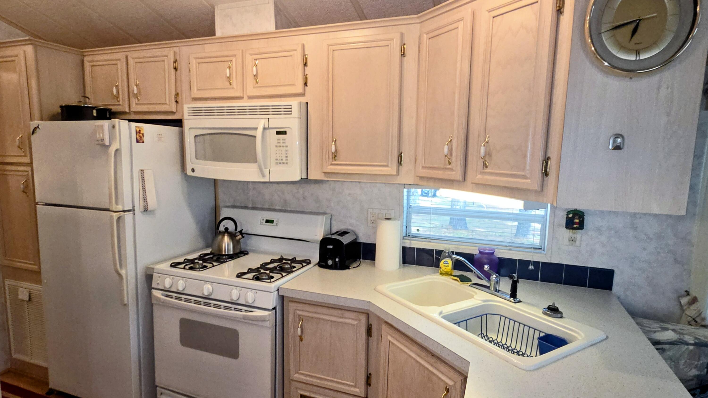 117 Bears Den Road, Unit 72 Wells, ME 04090 - Photo 4 of 19 20250914_132657~2