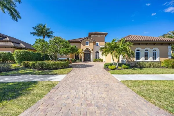 $1,799,900 | 9030 Shenendoah Circle, Naples, FL 34113