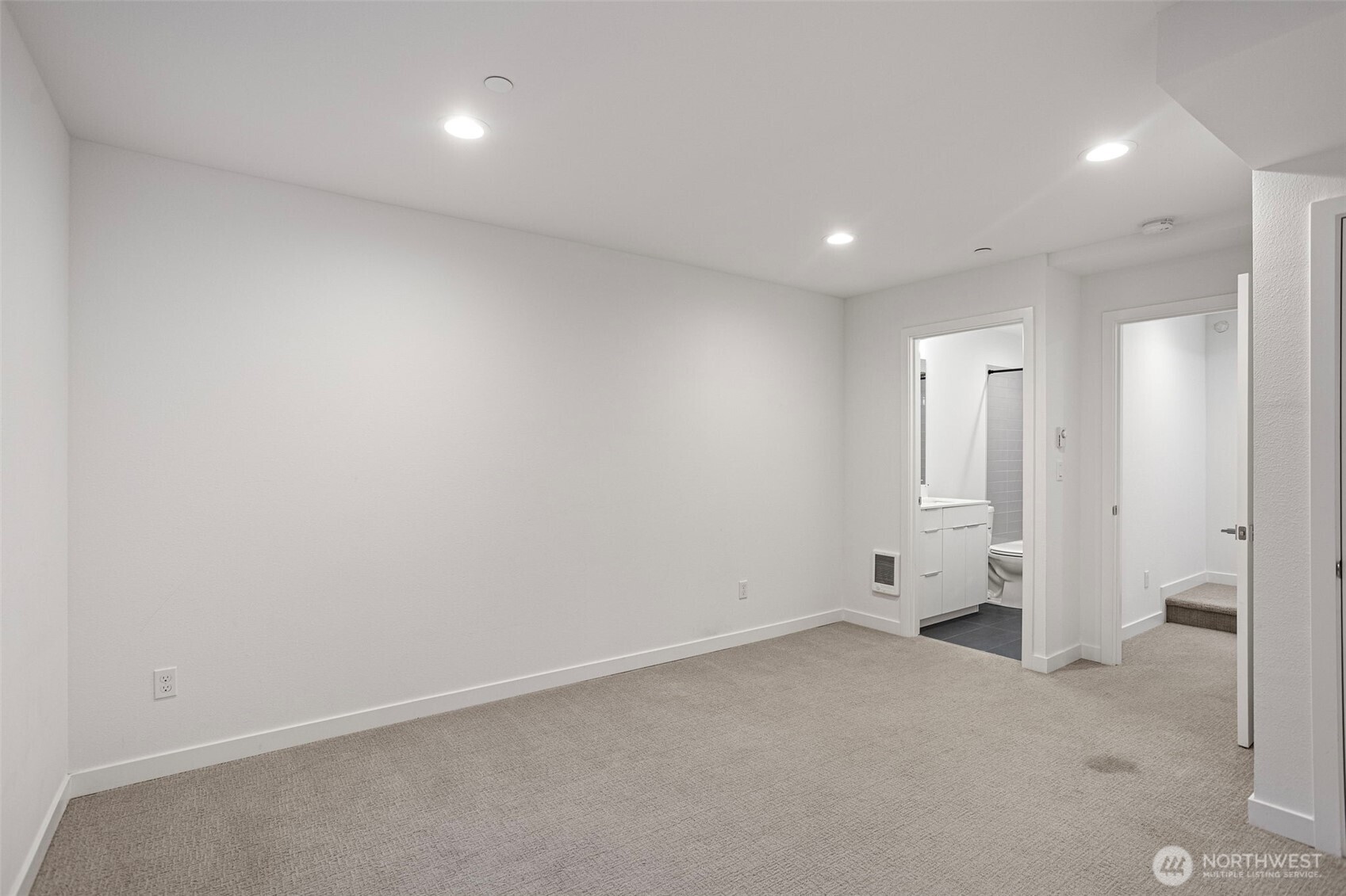 604 Northwest 77th Street, Unit D Seattle, WA 98117 - Photo 10 of 30