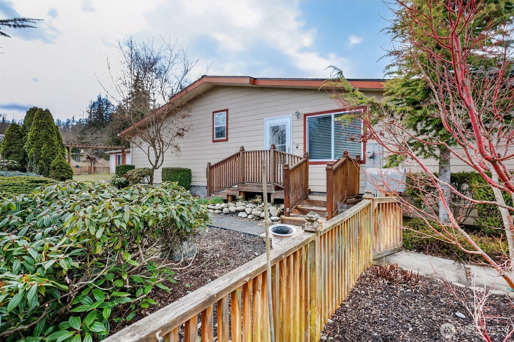 402 Parrish Road Sequim, WA 98382 - Photo 2 of 40