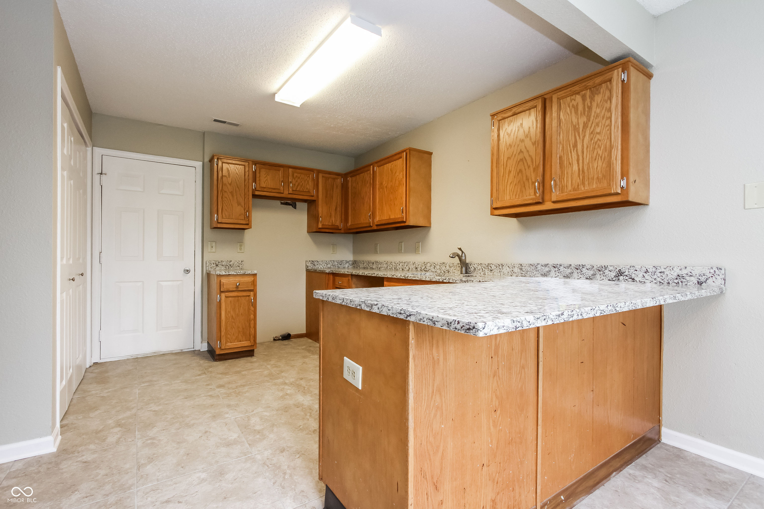 1457 Green Spring Way Greenwood, IN 46143 - Photo 6 of 15