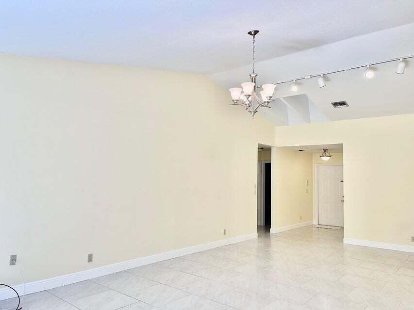 7722 Solimar Circle Boca Raton, FL 33433 - Photo 2 of 36 LIVING ROOM