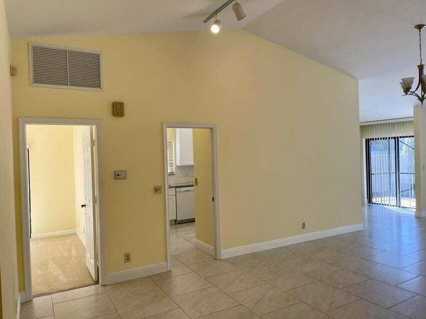 7722 Solimar Circle Boca Raton, FL 33433 - Photo 29 of 36 GREAT ROOM,