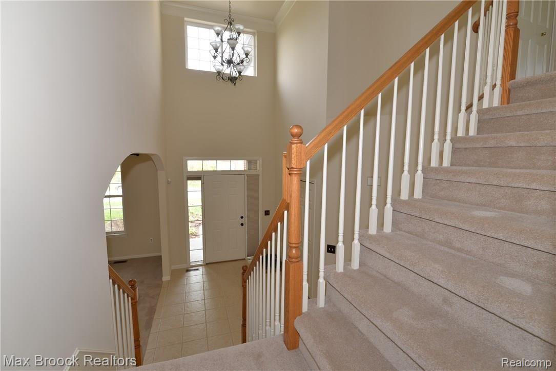 2407 Jackson Drive Rochester, MI 48309 - Photo 9 of 56 WES_9843.JPG