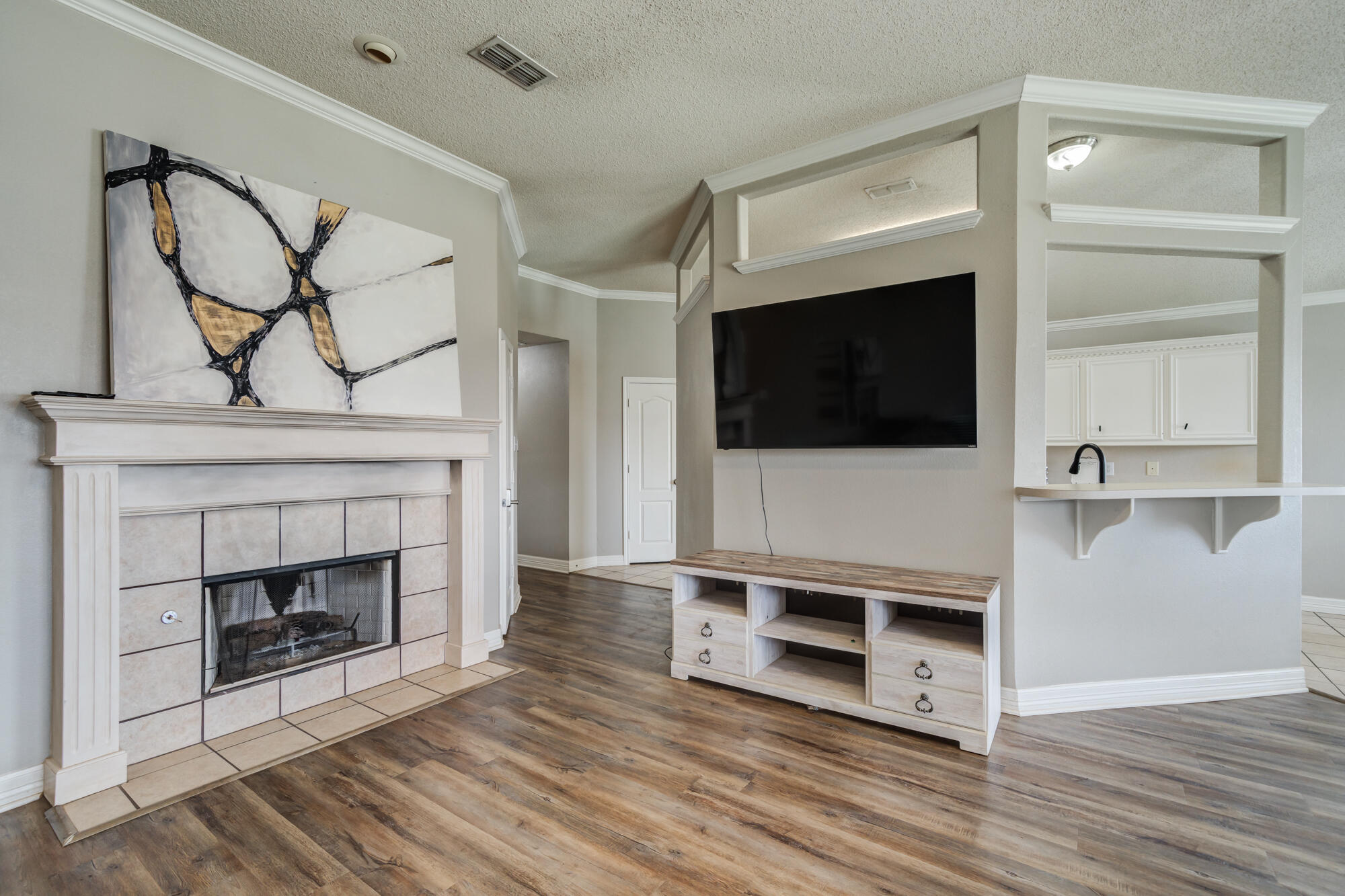 6715 9th Street Lubbock, TX 79416 - Photo 8 of 43 DSC08831_2_3_4_5