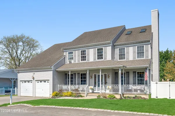$699,000 | 928 Seaman Avenue, Beachwood, NJ 08722