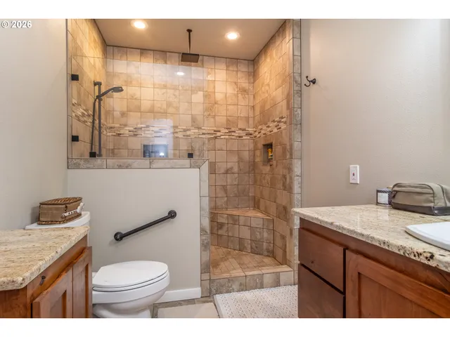 $499,000 | 175 Doe Road, Glide, OR 97443