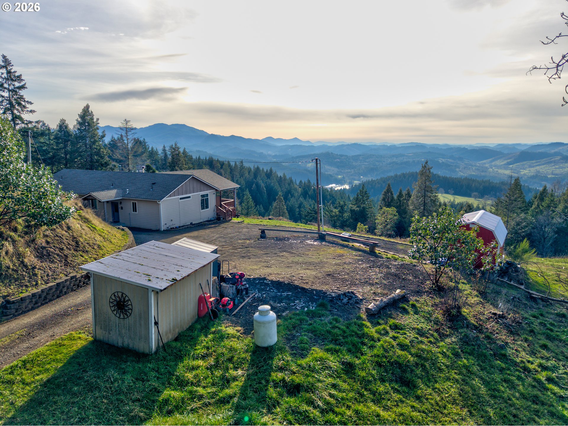 175 Doe Road Glide, OR 97443 - Photo 10 of 48