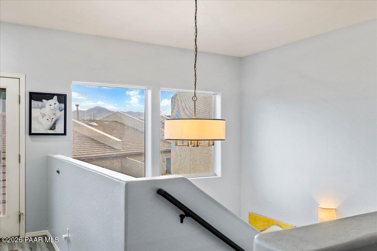 983 Rolling Green Road Dewey, AZ 86327 - Photo 4 of 50 04-Upstairs Landing