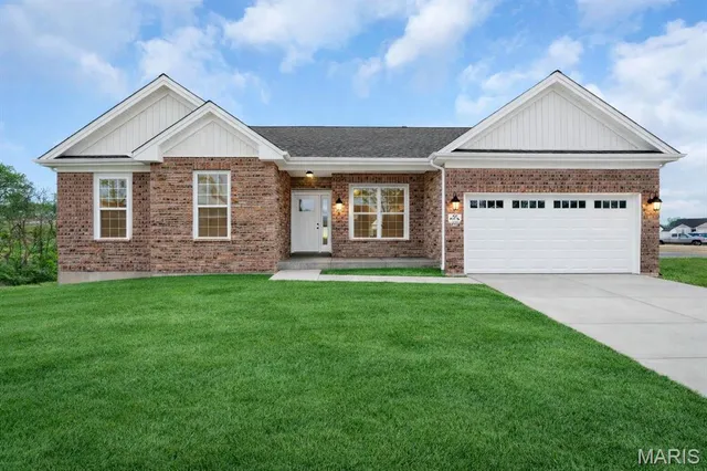 $407,000 | 3321 Timber Creek Drive, Unit 196 STB, Washington, MO 63090