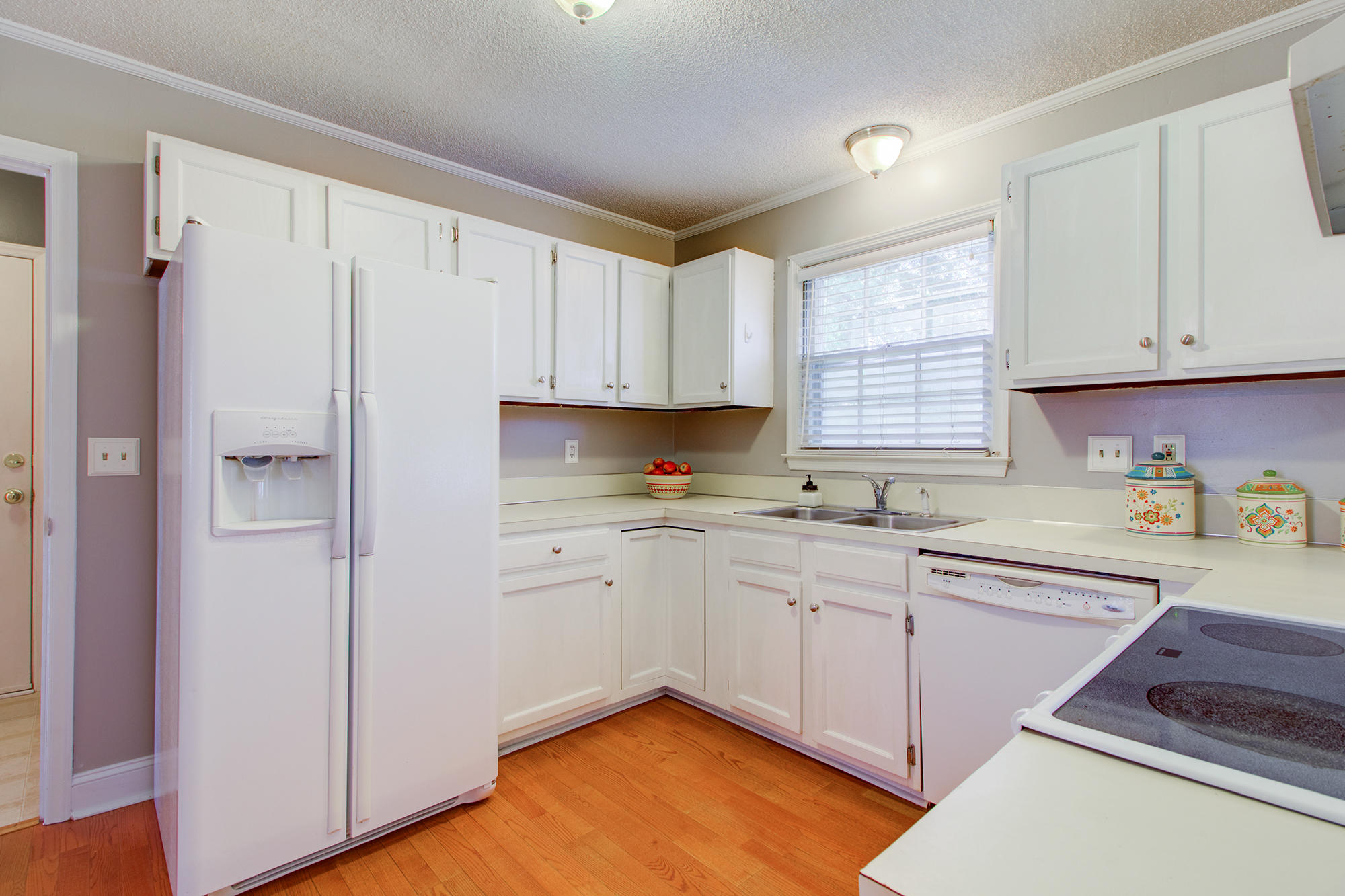 118 Hamlet Road Summerville, SC 29485 - Photo 13 of 30 13