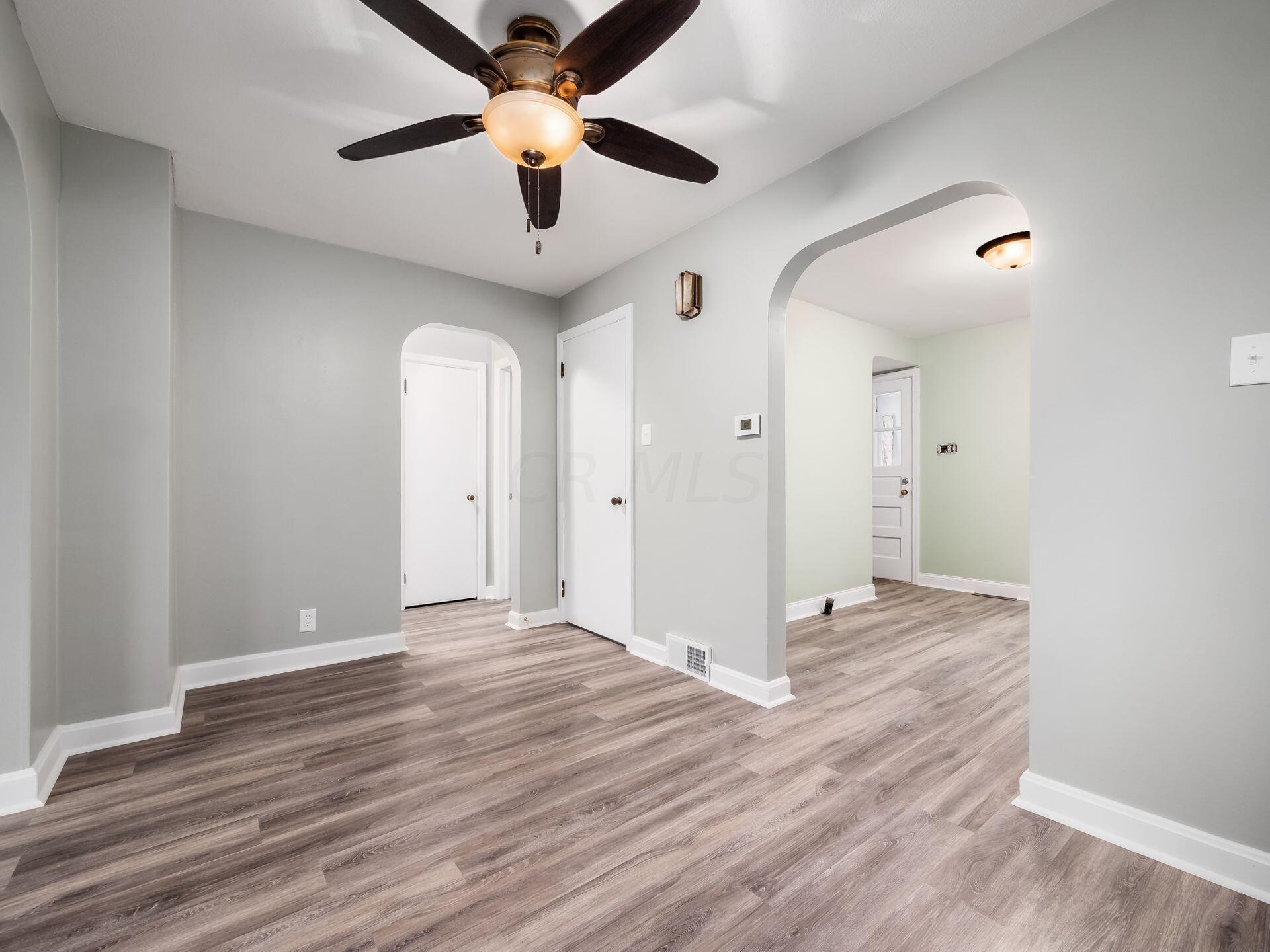 826 Sheridan Road Marion, OH 43302 - Photo 8 of 30 Dining Room