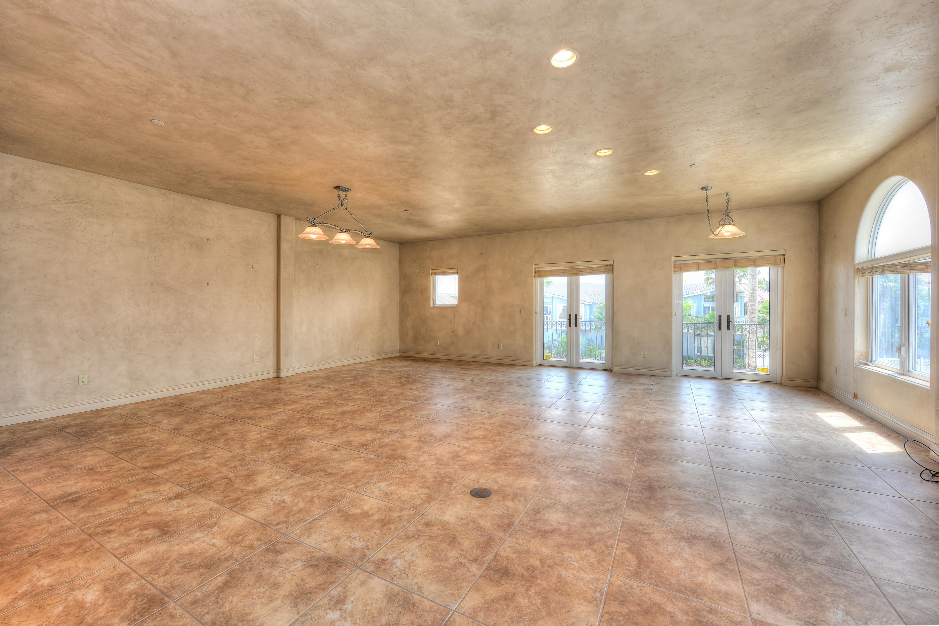 1069 Mandalay Beach Road Oxnard, CA 93035 - Photo 17 of 40 316284_mandalay_142_r