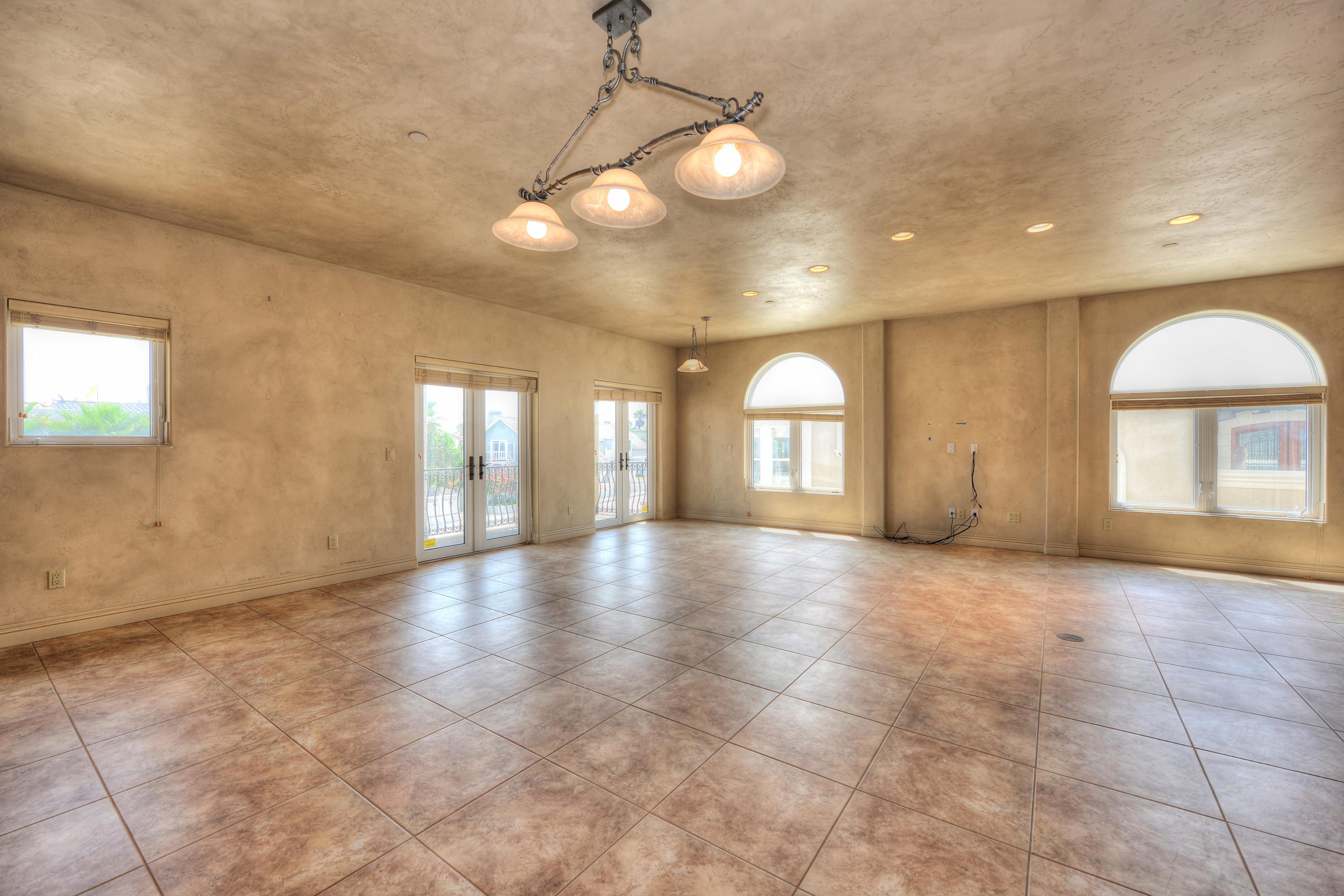 1069 Mandalay Beach Road Oxnard, CA 93035 - Photo 18 of 40 316284_mandalay_147_r