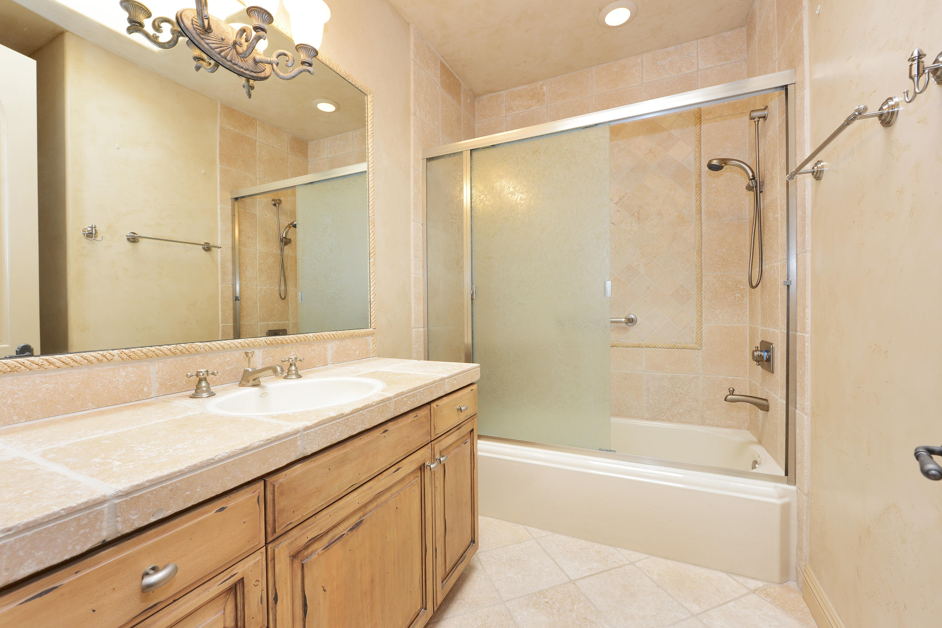 1069 Mandalay Beach Road Oxnard, CA 93035 - Photo 34 of 40 316284_mandalay_226